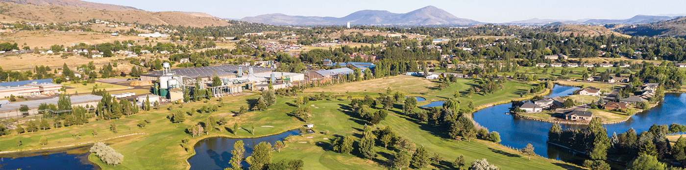 Ariel shot of Harbor Links Golf Course showing greenways and waterways located in Klamath Falls Oregon.
