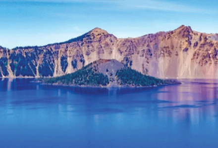 Wizard Island in the middle of Crater Lake.